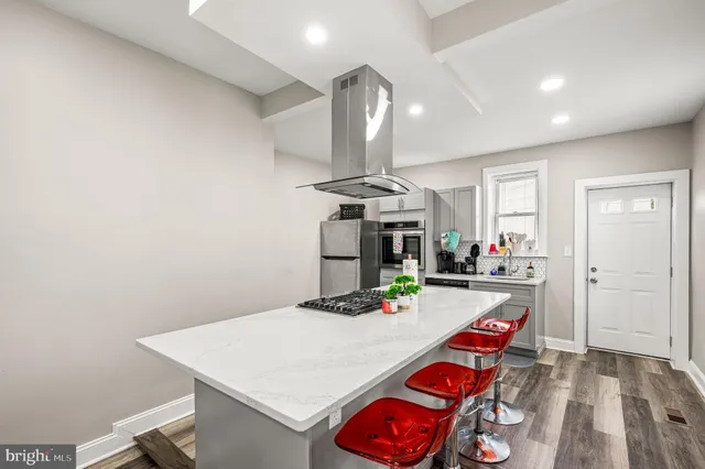 $2,850 | 930 North 30th Street, Philadelphia, PA 19130