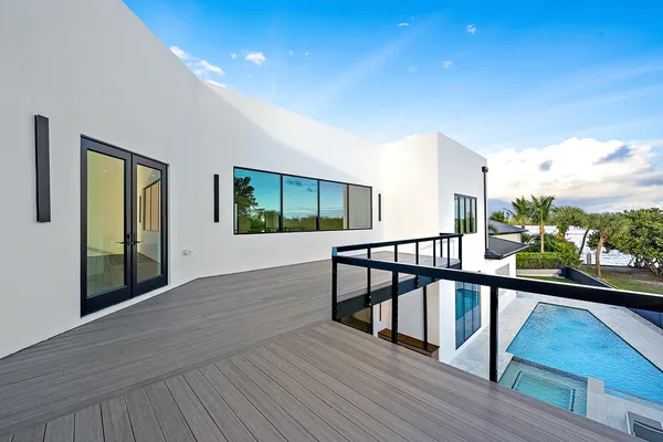 $39,000 | 706 Lakeside Circle, North Palm Beach, FL 33408