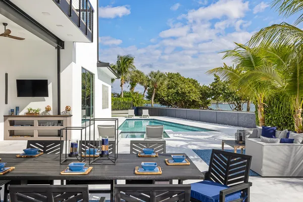 $39,000 | 706 Lakeside Circle, North Palm Beach, FL 33408