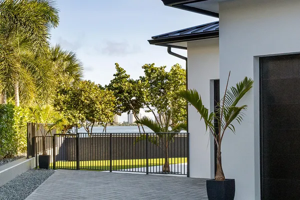 $39,000 | 706 Lakeside Circle, North Palm Beach, FL 33408