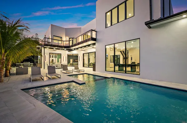 $39,000 | 706 Lakeside Circle, North Palm Beach, FL 33408