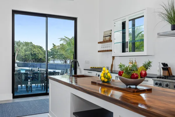 $39,000 | 706 Lakeside Circle, North Palm Beach, FL 33408