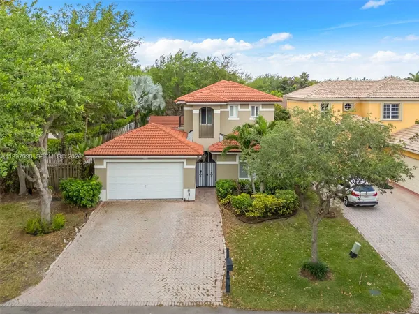 $5,800 | 9030 Southwest 162nd Street, Palmetto Bay, FL 33157