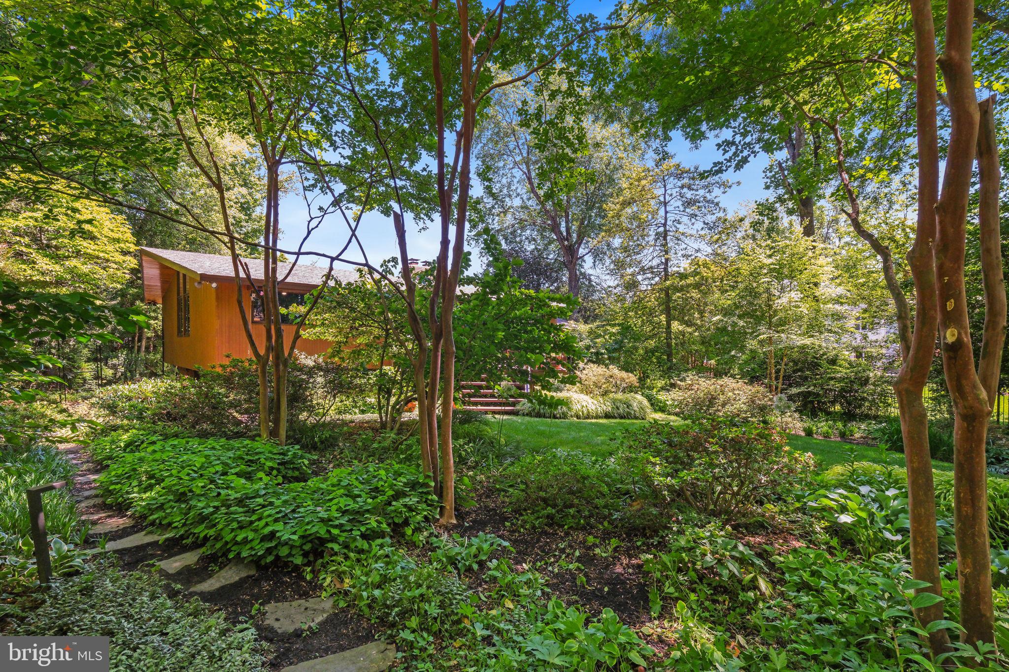 7908 Fenway Road Bethesda, MD 20817 - Photo 41 of 43 Exterior Yard