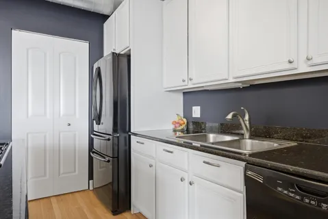 $430,000 | 1530 South State Street, Unit 15R, Chicago, IL 60605