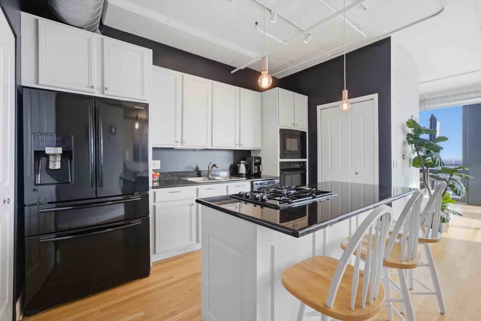 1530 South State Street, Unit 15R Chicago, IL 60605 - Photo 19 of 46