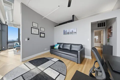 $430,000 | 1530 South State Street, Unit 15R, Chicago, IL 60605