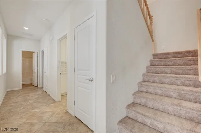 $734,999 | 2173 De Narvik Drive, Henderson, NV 89044