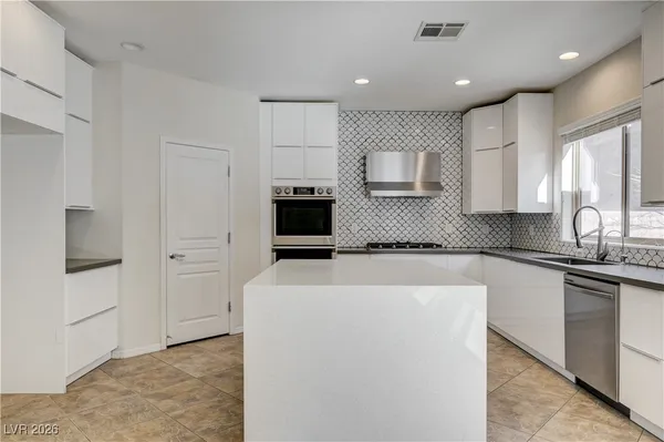 $679,000 | 2173 De Narvik Drive, Henderson, NV 89044