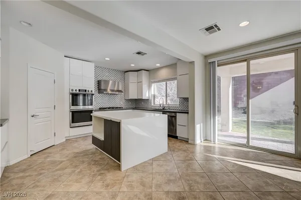 $679,000 | 2173 De Narvik Drive, Henderson, NV 89044