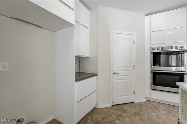 $679,000 | 2173 De Narvik Drive, Henderson, NV 89044