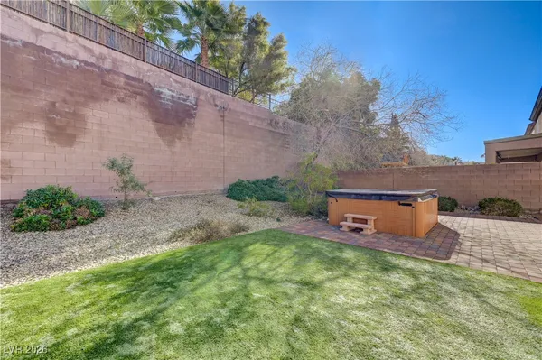 $679,000 | 2173 De Narvik Drive, Henderson, NV 89044