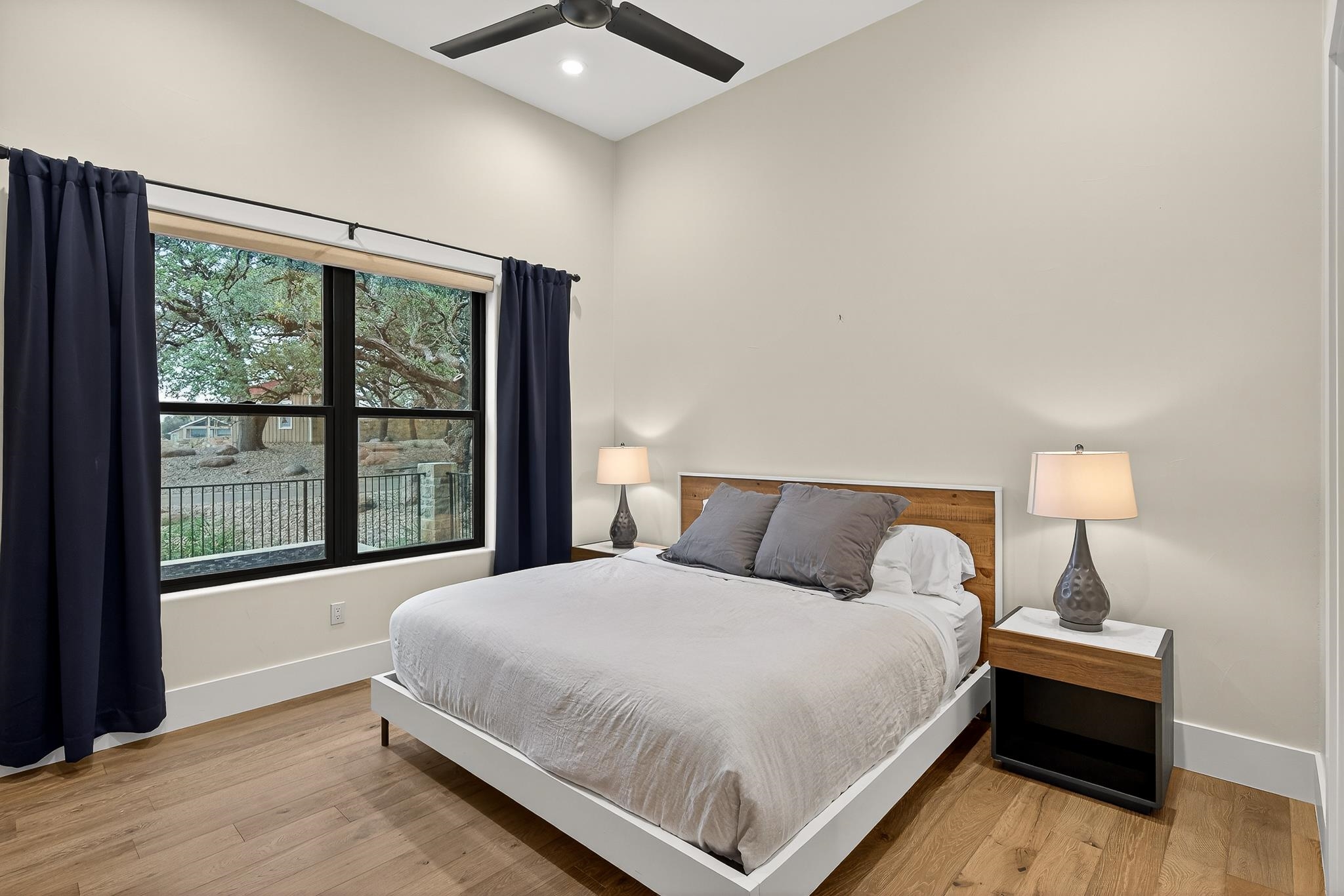 901 Sunray Horseshoe Bay, TX 78657 - Photo 15 of 30