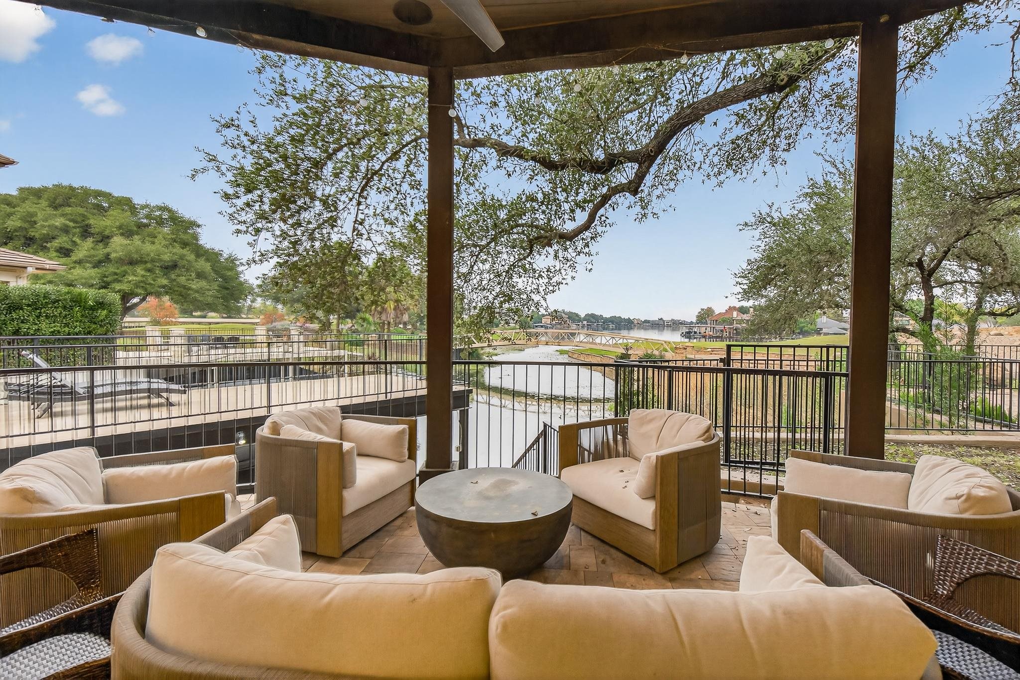 901 Sunray Horseshoe Bay, TX 78657 - Photo 24 of 30