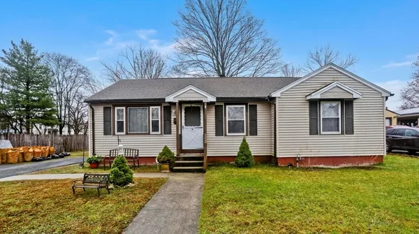 $279,900 | 93 Pendleton Avenue, Springfield, MA 01109