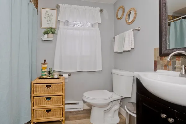 $279,900 | 93 Pendleton Avenue, Springfield, MA 01109