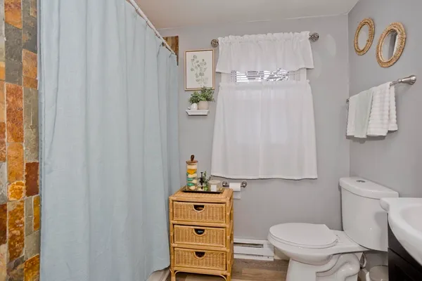 $279,900 | 93 Pendleton Avenue, Springfield, MA 01109