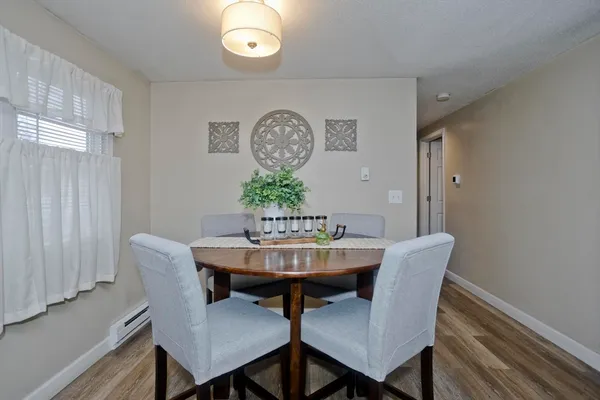 $279,900 | 93 Pendleton Avenue, Springfield, MA 01109