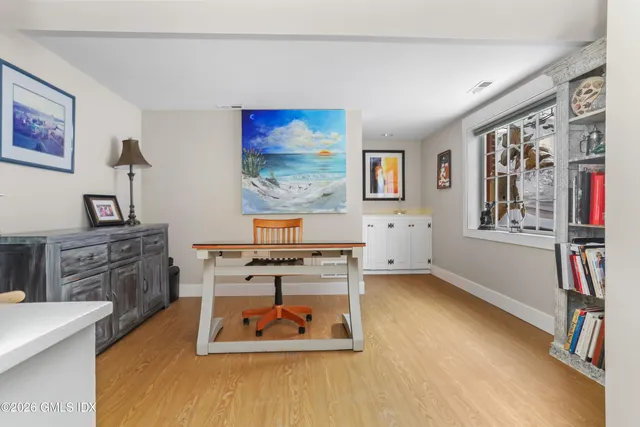 $1,250,000 | 49 Indian Harbor Drive, Unit 1, Greenwich, CT 06830