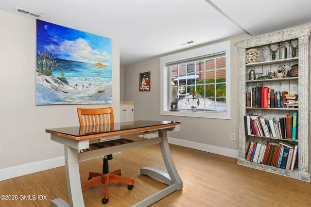 $1,250,000 | 49 Indian Harbor Drive, Unit 1, Greenwich, CT 06830