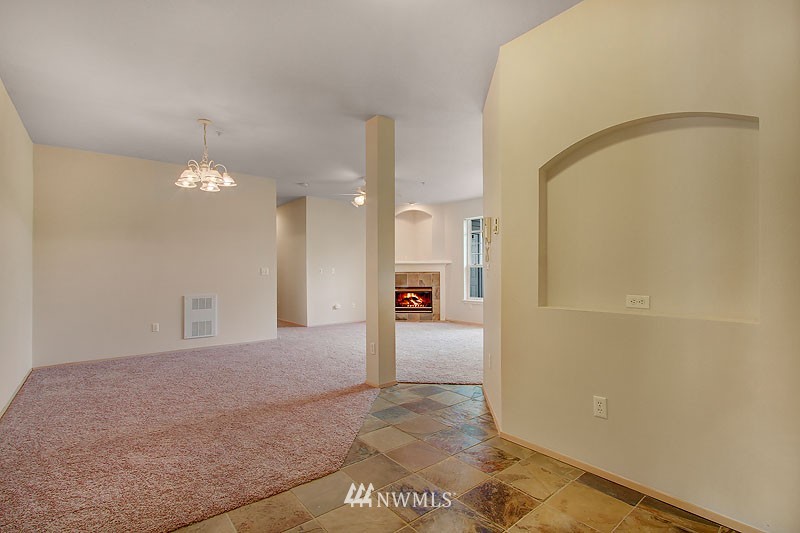 14130 Southeast 171st Way, Unit D103 Renton, WA 98058 - Photo 4 of 13 Gallery Image 4