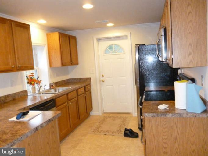 614 Whissens Ridge Road Winchester, VA 22602 - Photo 7 of 11 Kitchen