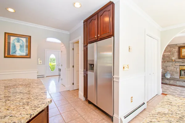 $964,999 | 172 B Annabessacook Road, Winthrop, ME 04364