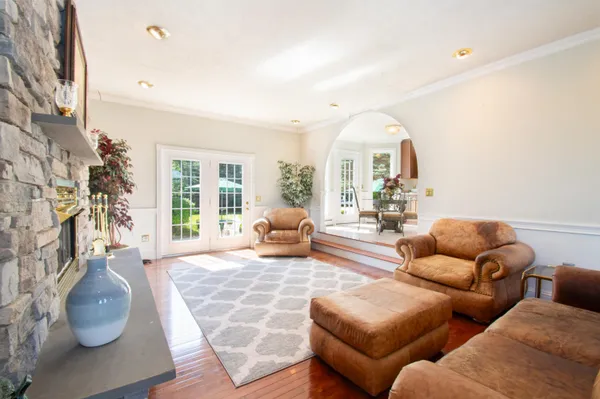 $964,999 | 172 B Annabessacook Road, Winthrop, ME 04364