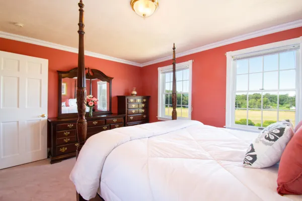 $964,999 | 172 B Annabessacook Road, Winthrop, ME 04364