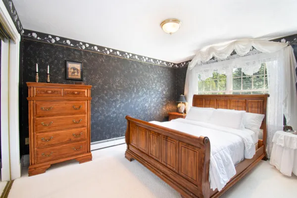 $964,999 | 172 B Annabessacook Road, Winthrop, ME 04364