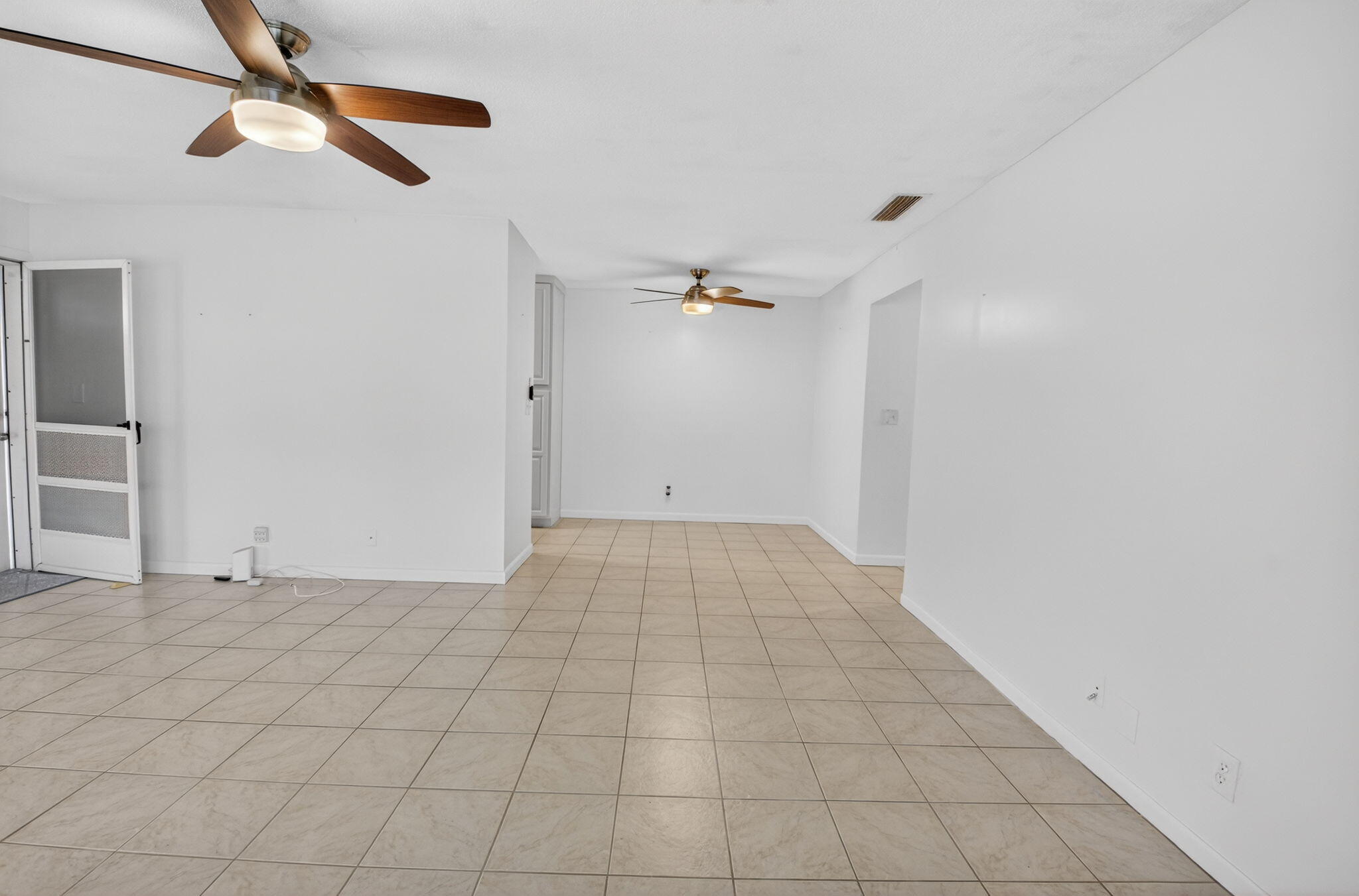 270 High Point Court, Unit D Boynton Beach, FL 33435 - Photo 9 of 41 9-web-or-mls-DSC_1167