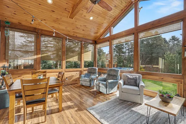 $437,000 | 5193 Grand River Circle, Jackson, MI 49201