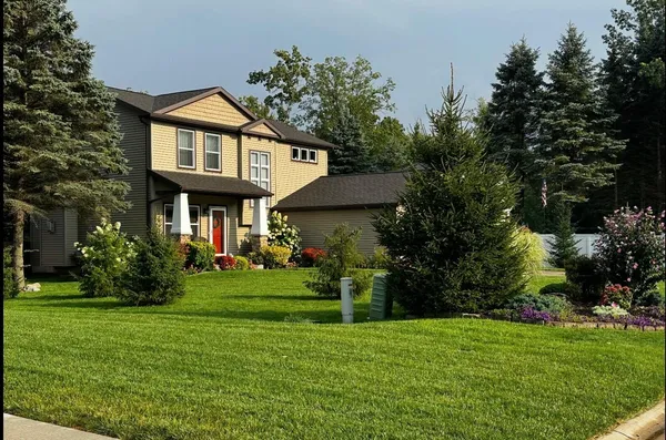 $437,000 | 5193 Grand River Circle, Jackson, MI 49201