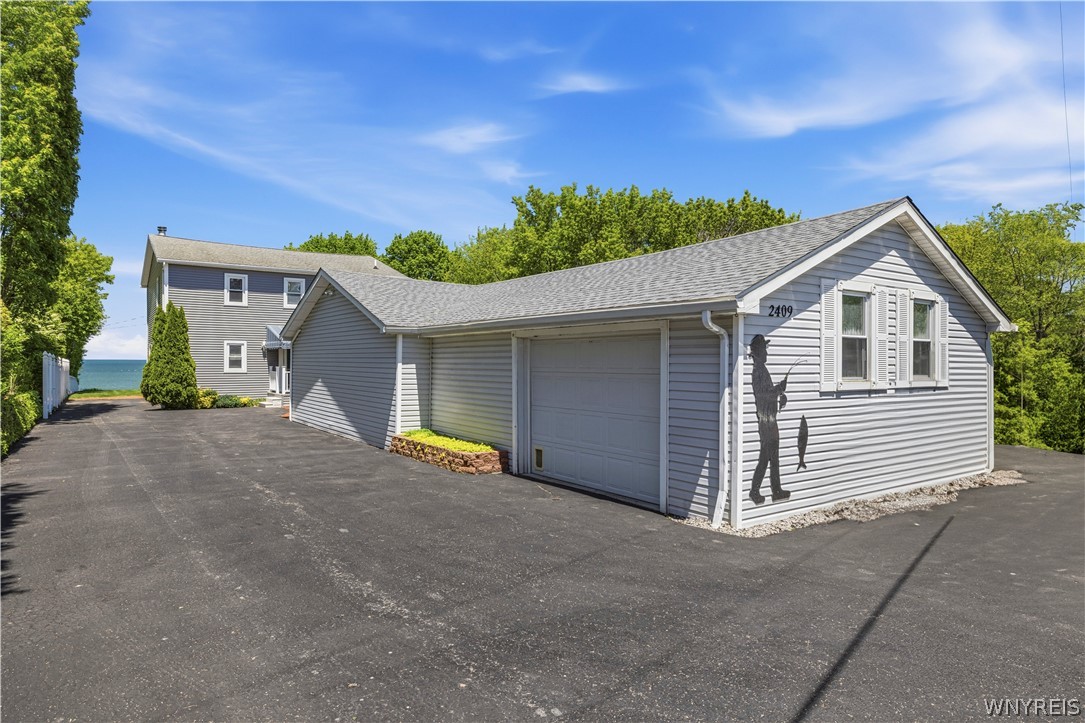 2409 Lake Road Porter, NY 14131 - Photo 4 of 50
