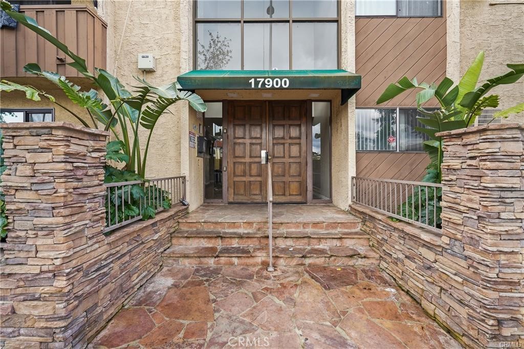 17900 Sherman Way, Unit 226 Reseda, CA 91335 - Photo 3 of 37