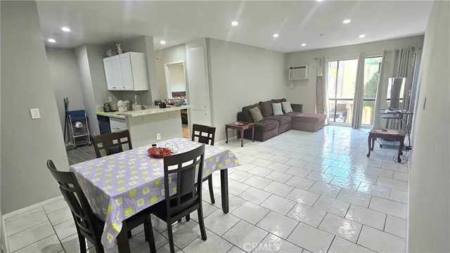 $309,900 | 17900 Sherman Way, Unit 226, Reseda, CA 91335