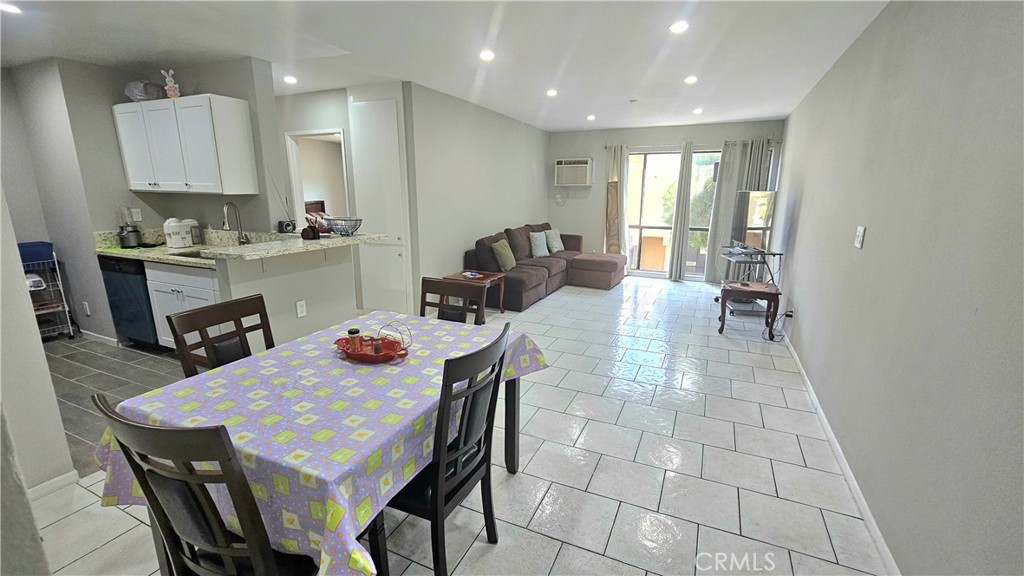 17900 Sherman Way, Unit 226 Reseda, CA 91335 - Photo 6 of 37