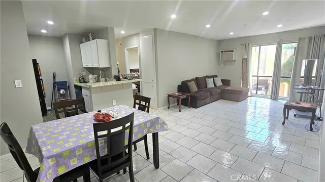 $309,900 | 17900 Sherman Way, Unit 226, Reseda, CA 91335