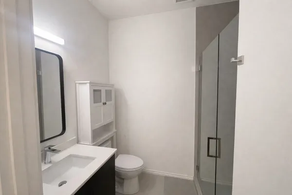 $2,280 | 4513 North Clark Street, Unit 304, Chicago, IL 60640