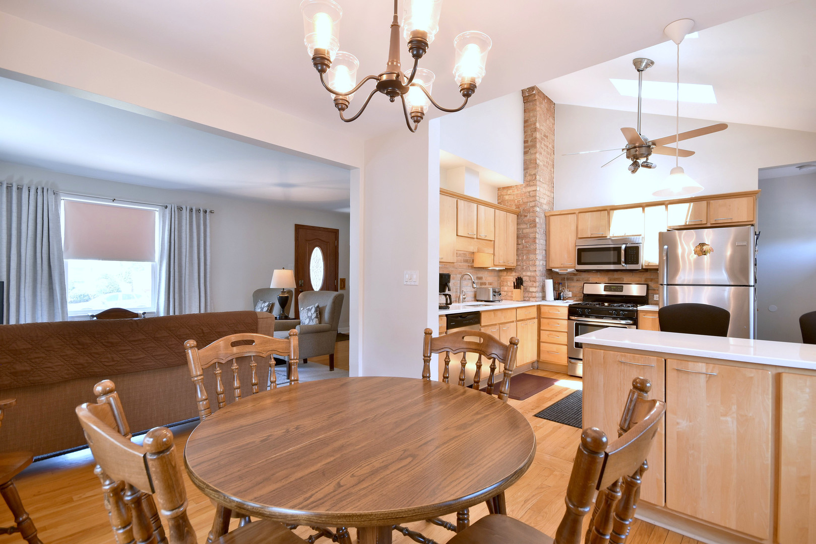 2323 South 4th Avenue North Riverside, IL 60546 - Photo 12 of 35 Gallery Image 12