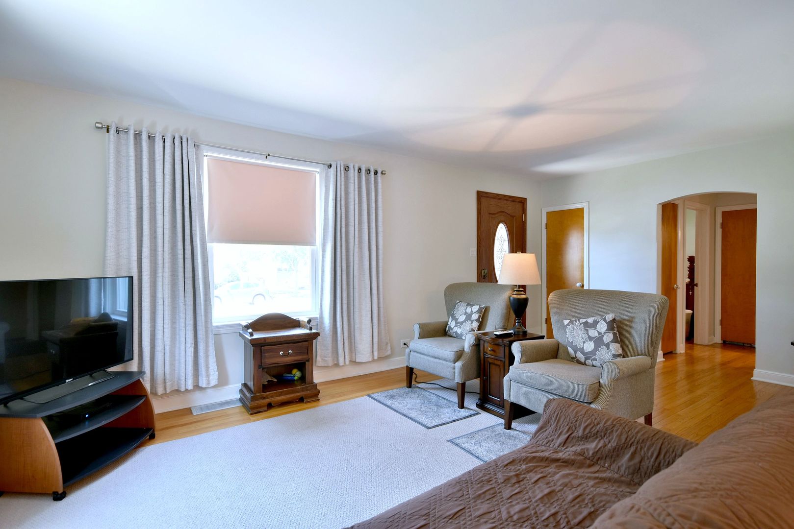 2323 South 4th Avenue North Riverside, IL 60546 - Photo 3 of 35 Gallery Image 3