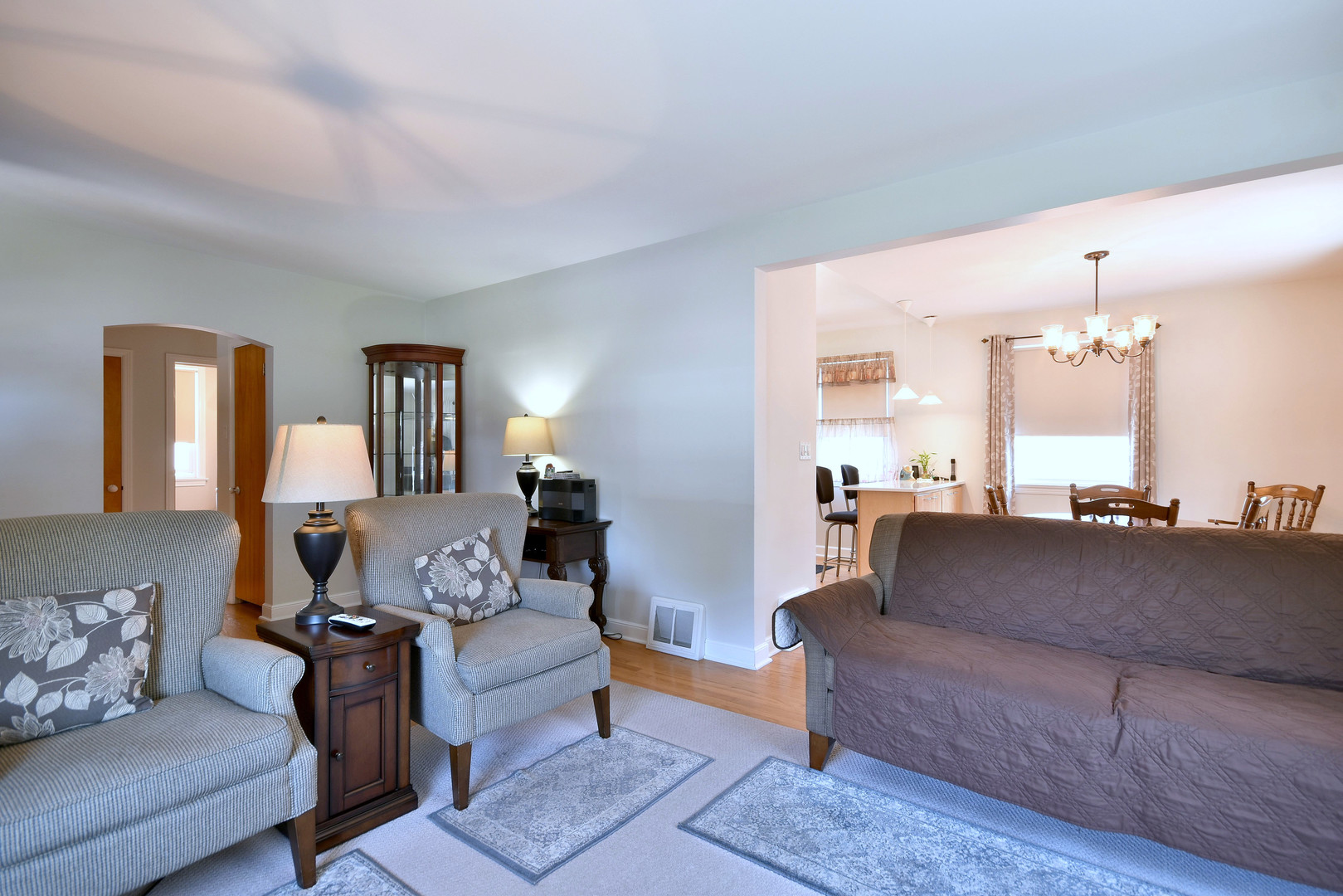 2323 South 4th Avenue North Riverside, IL 60546 - Photo 4 of 35 Gallery Image 4