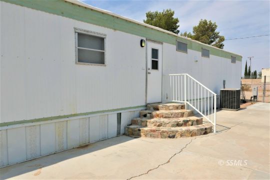 1830 West Upjohn Avenue Ridgecrest, CA 93555 - Photo 4 of 22 Gallery Image 4