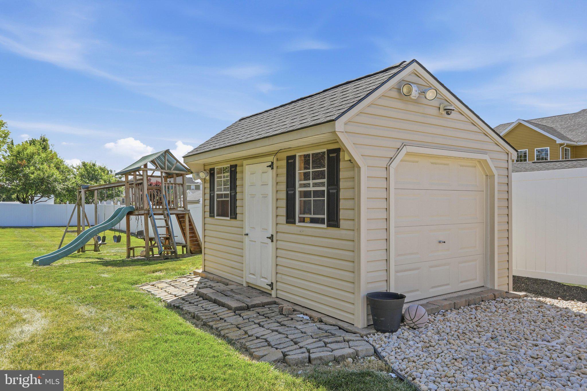2419 Somerset Road Chambersburg, PA 17202 - Photo 16 of 96