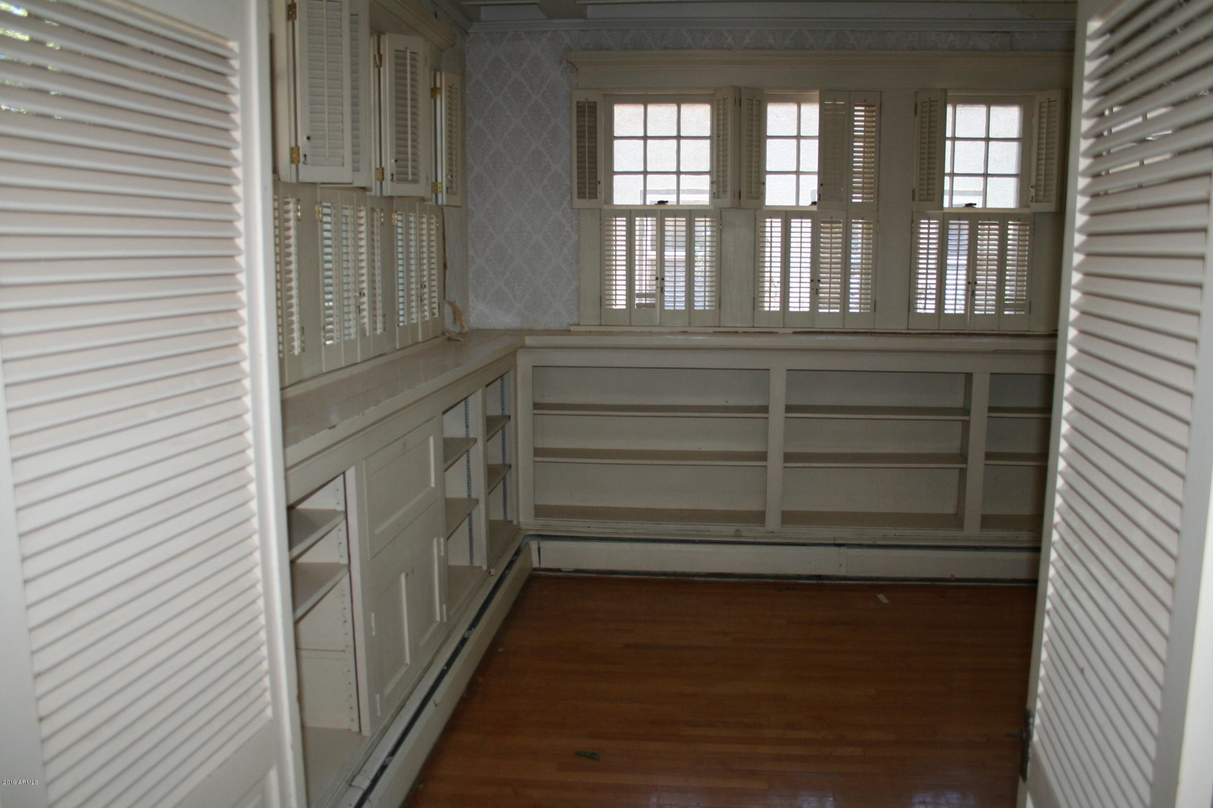 200 E Vista Bisbee, AZ 85603 - Photo 13 of 96 a view of a door and a window