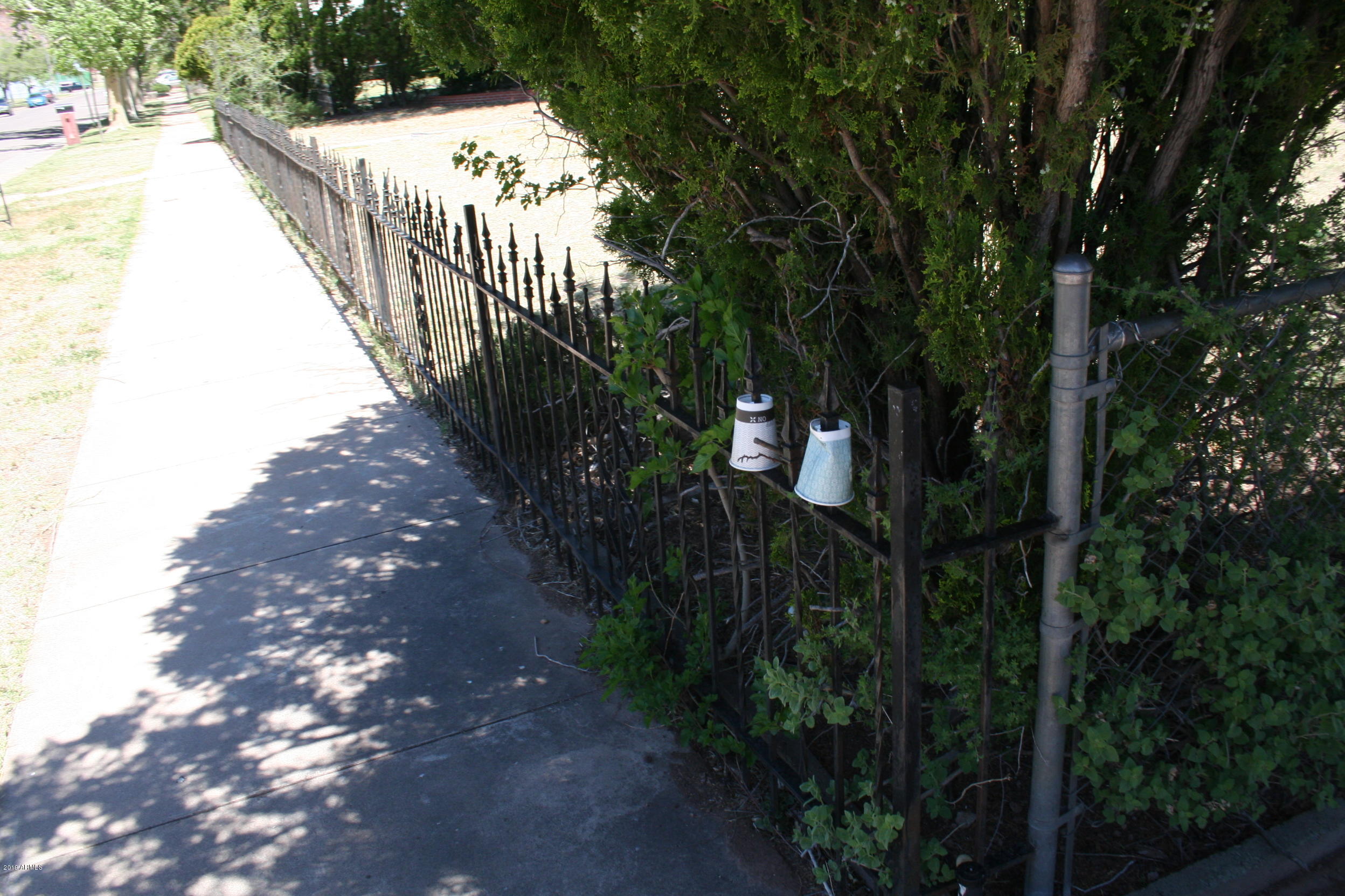 200 E Vista Bisbee, AZ 85603 - Photo 2 of 96 front (wrought iron fence)