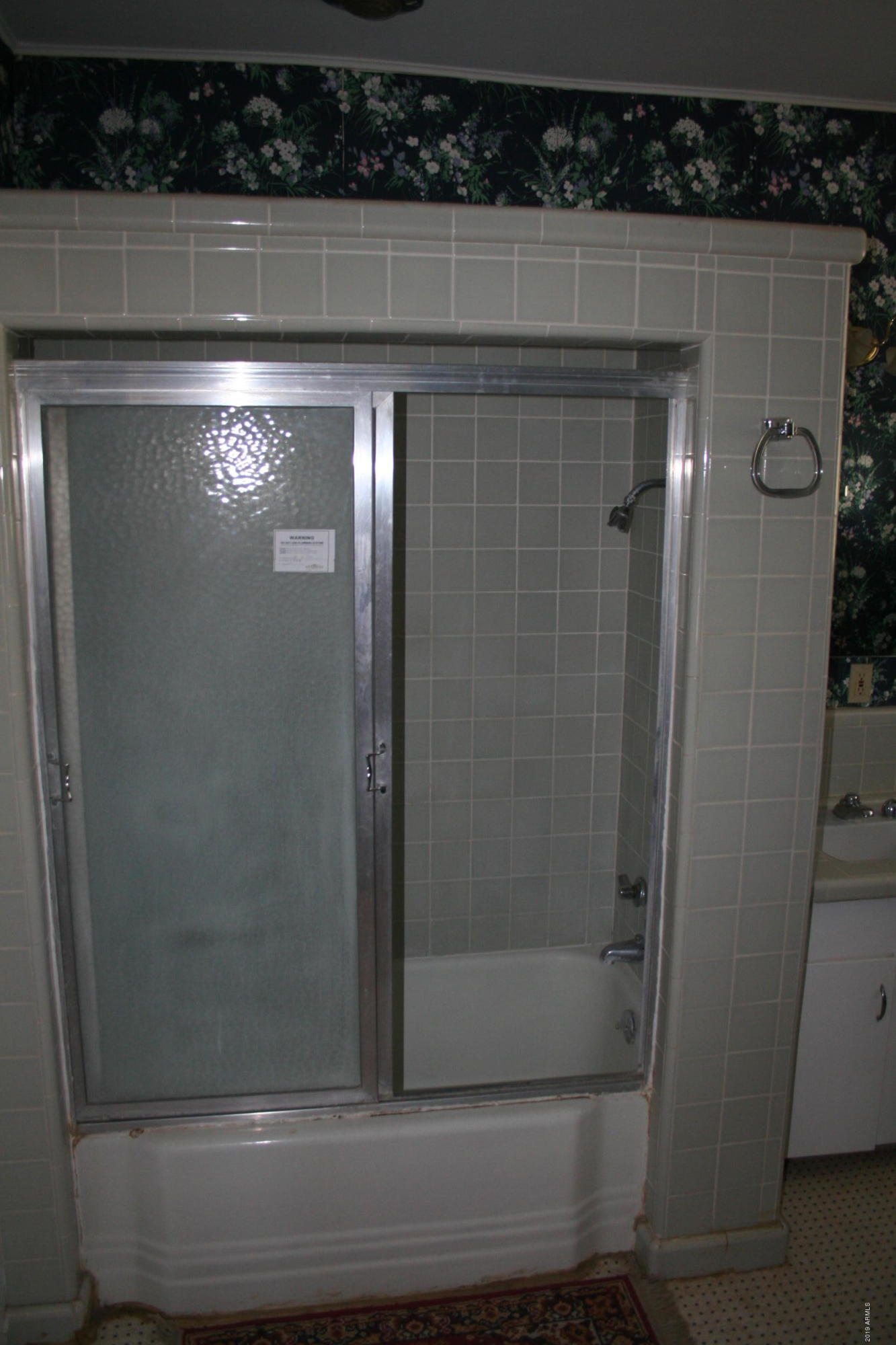 200 E Vista Bisbee, AZ 85603 - Photo 24 of 96 Master bathroom 1 (shower,tub)