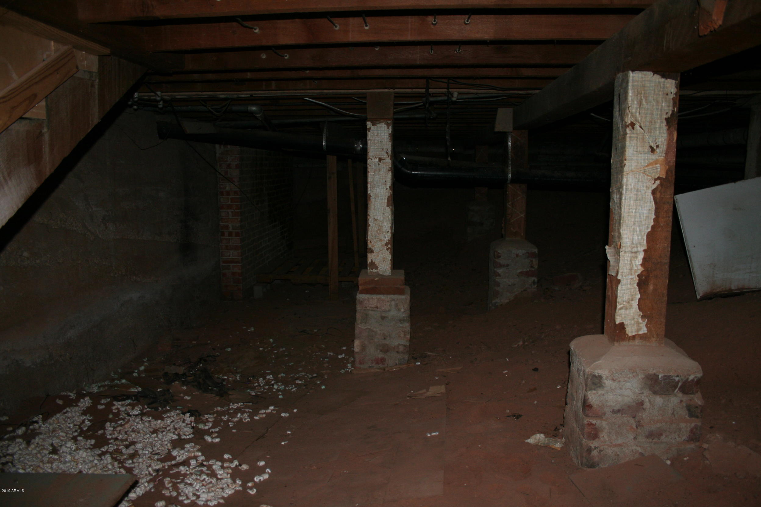200 E Vista Bisbee, AZ 85603 - Photo 65 of 96 a view of walk in closet