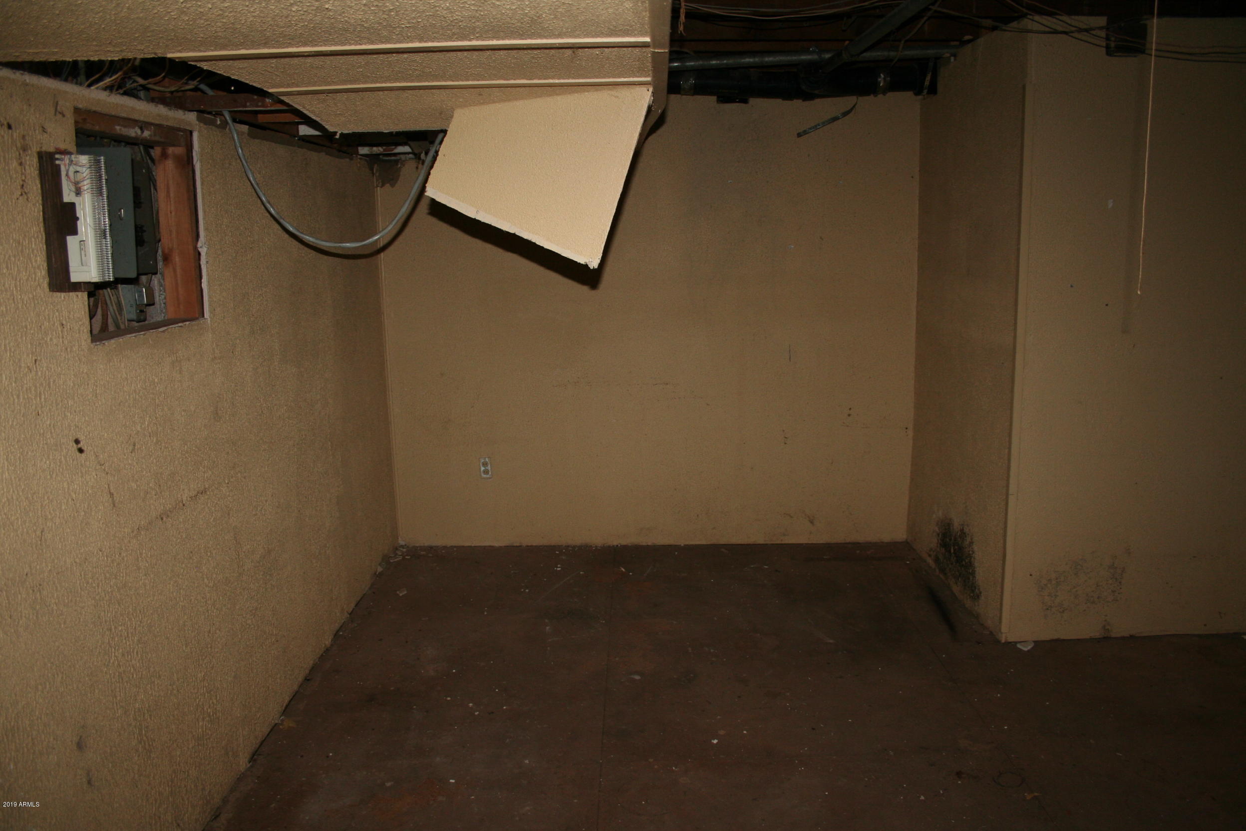 200 E Vista Bisbee, AZ 85603 - Photo 70 of 96 a view of a rack on the wall