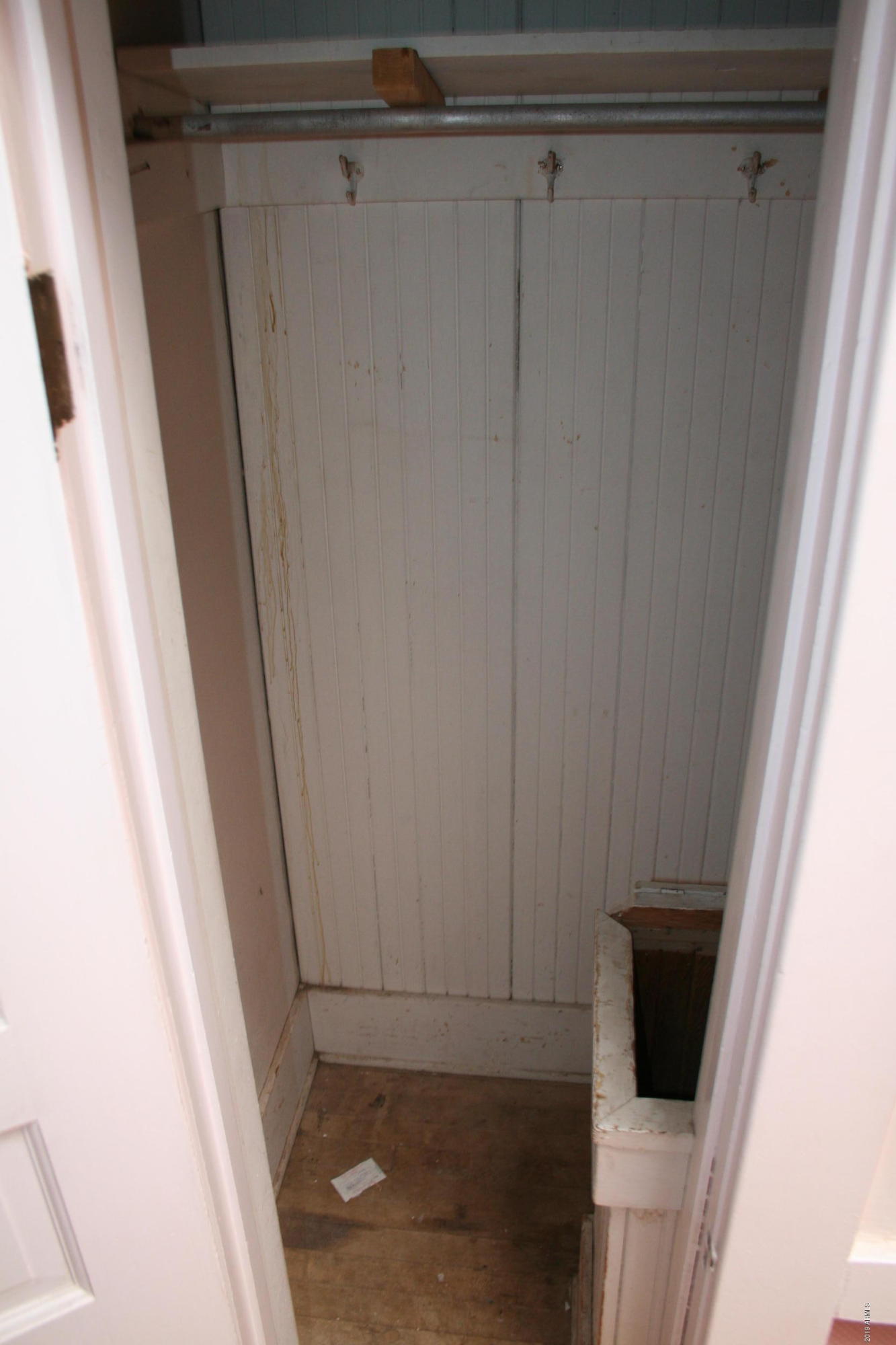 200 E Vista Bisbee, AZ 85603 - Photo 77 of 96 a view of walk in closet